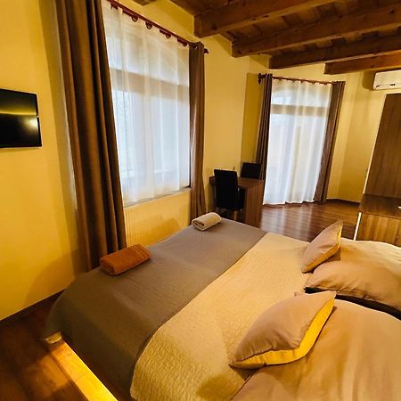 Harmonia Vendeghaz Hotel มิชโคลซ์ ภายนอก รูปภาพ