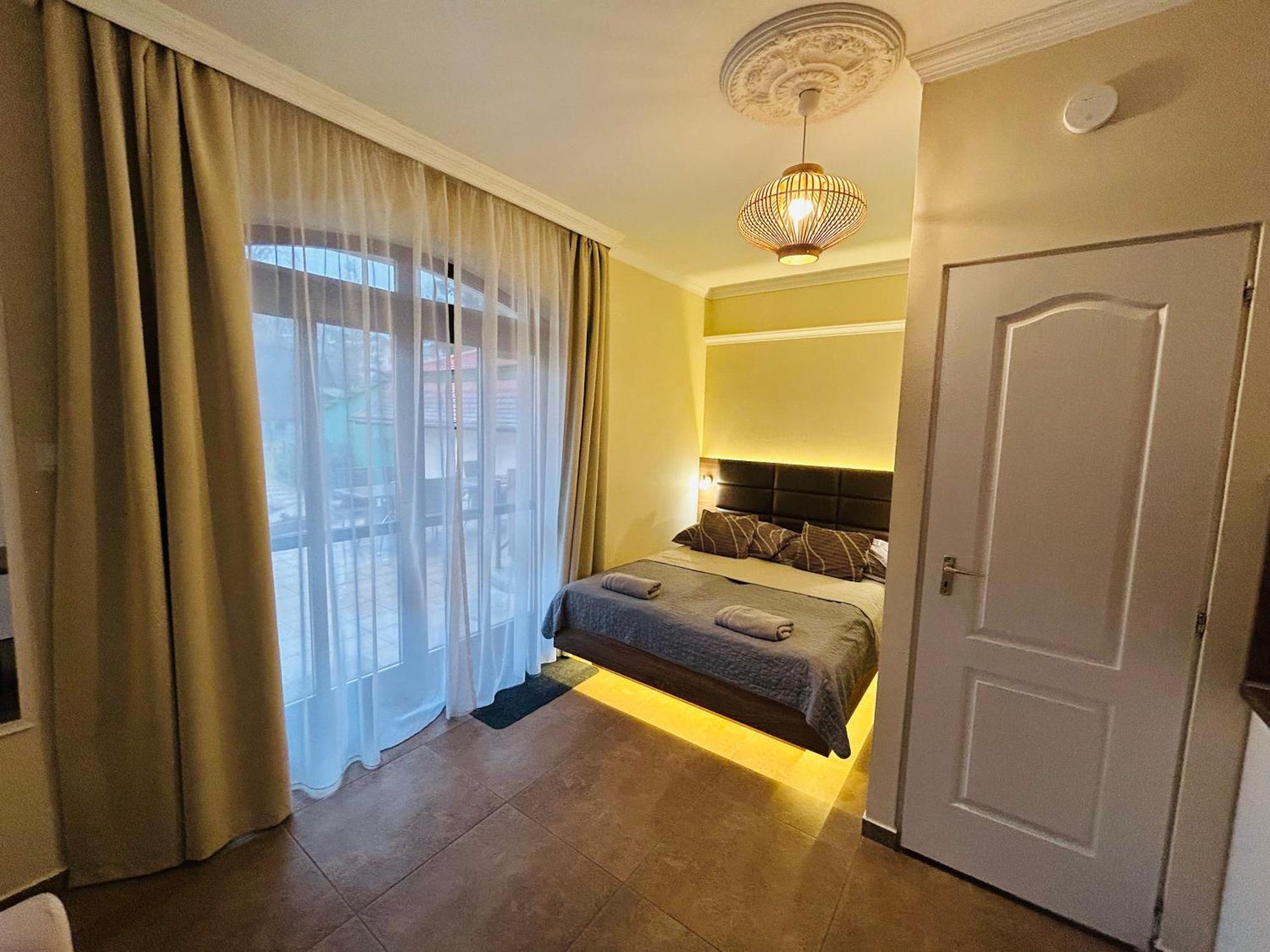 Harmonia Vendeghaz Hotel มิชโคลซ์ ภายนอก รูปภาพ