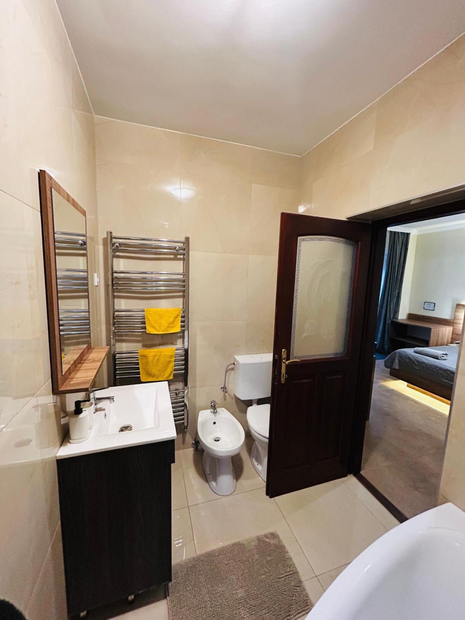 Harmonia Vendeghaz Hotel มิชโคลซ์ ภายนอก รูปภาพ